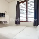 One 2 Residence Near Slipi Jaya Mall Mitra Reddoorz