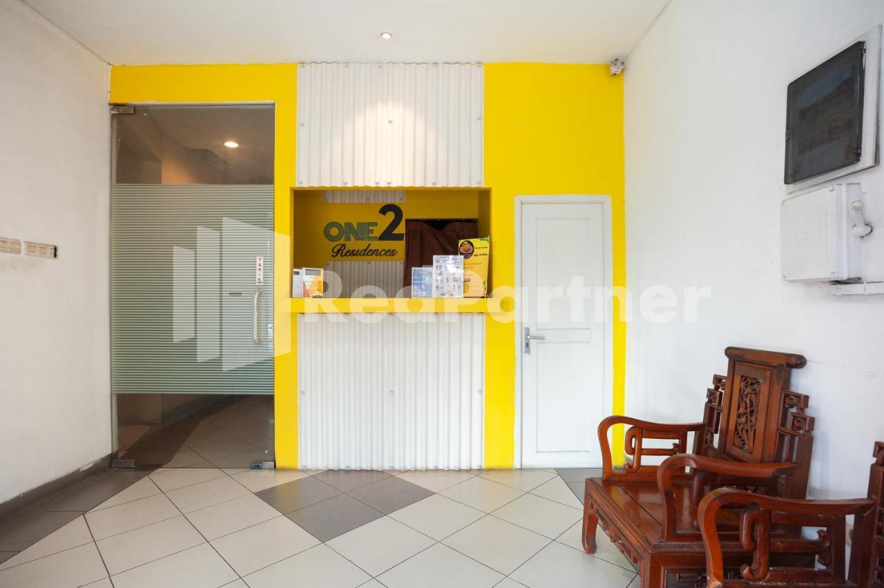 One 2 Near Slipi Jaya Mall Mitra Reddoorz