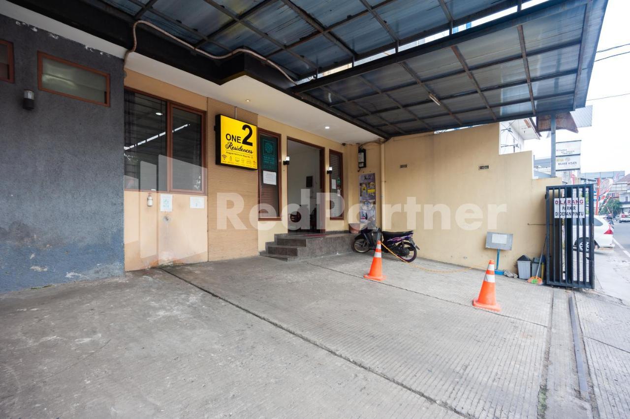 Hotel One 2 Near Slipi Jaya Mall Mitra Reddoorz Jakarta